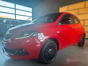 Lancia Ypsilon 1.0 5 porte Hybrid 50.000KM NEOPATE