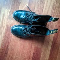 Dr. Martens-Black Smooth 1460