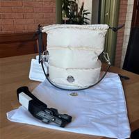 Borsa Moncler: Caradoc Water-Repellent Bucket Bag