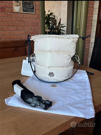 Borsa Moncler: Caradoc Water-Repellent Bucket Bag