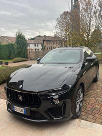 Maserati levante 275 cv gransport