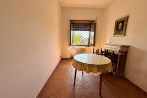 4 LOCALI A MONTE SAN GIOVANNI CAMPANO