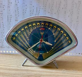 Sveglia vintage con disegno pavone