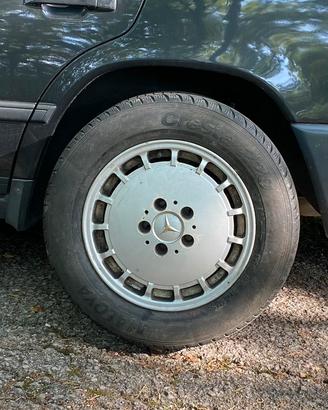 Cerchi in lega mercedes benz w124 e altre