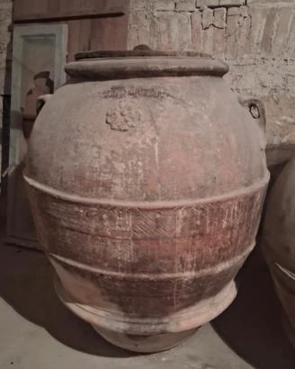 antico orcio in terracotta toscano