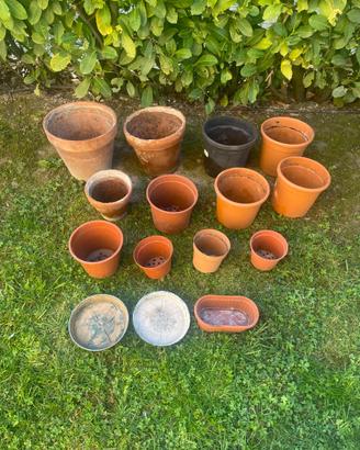 Vasi coccio e plastica