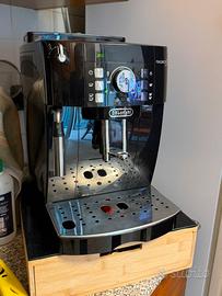 Macchina CAFFE DELONGHI MAGNIFICA S