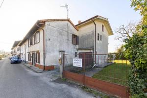 Casa accostata - Farra d'Isonzo