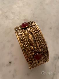 Bracciale in ottone e pietre dure