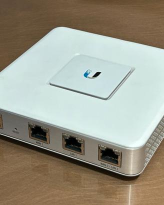 Unifi Security Gateway USG Ubiquiti firewal router
