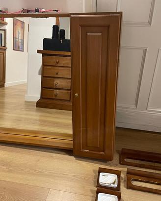 Mobile specchiera con accessori originali in legno