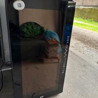 Frigo vetrinetta vini