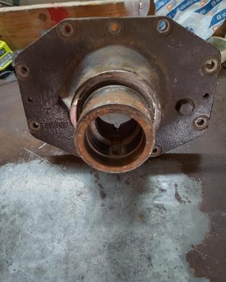Supporto coppia conica trattore fiat