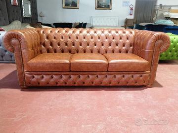 Divano Chesterfield 3 Posti Pelle Vintage Cognac