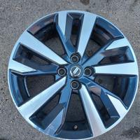 4 cerchi in lega originali Nissan da 17 pollici