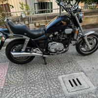 Honda VF 1100 - 1985