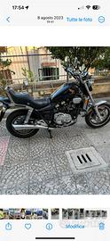 Honda VF 1100 - 1985