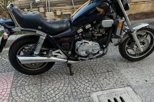 Honda VF 1100 - 1985