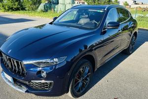 Maserati levante royal blue come nuova