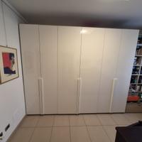 Armadio laccato bianco