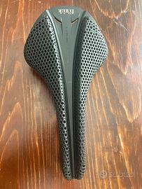Sella Fizik Antares  Adaptive Versus R3 149mm