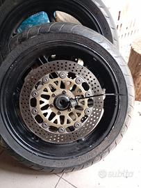 cerchi completi per Honda CBR 900 r SC 28 SC 33 