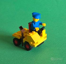 LEGO Vintage 6607 Service Truck (1982)