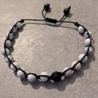 Braccialetto artigianale Shamballa 