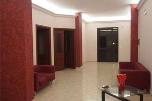 Stanza di 16mq all'interno di un ufficio al piano