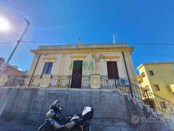 BILOCALE IN VILLA IN VIA TORRENTE MEDINA