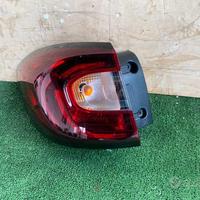 Stop posteriore sinistro renault captur a led