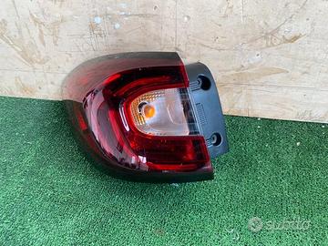 Stop posteriore sinistro renault captur a led