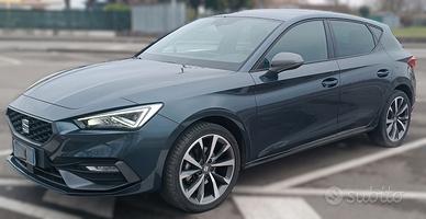 SEAT LEON IV 1.5 TGI FR 130 CV DSG – PARI AL NUOVO