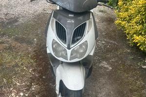 Aprilia Sportcity 200