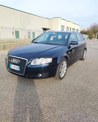 Audi A4 B7 Avant S-Line CVT 2.0 TDI 140 CV