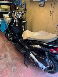 Piaggoo Beverly Cruiser