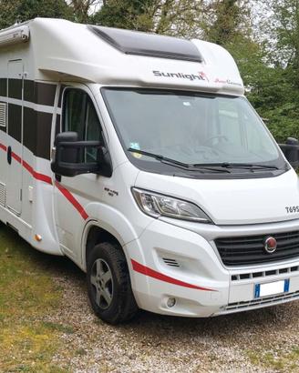 Camper semintegrale Sunlight T69S