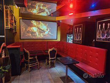 Divani modulari imbottiti rossi per lounge bar