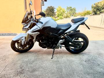 Suzuki GSR 750 – Depotenziata a libretto