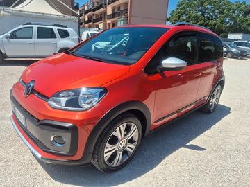 Volkswagen up! CROSS