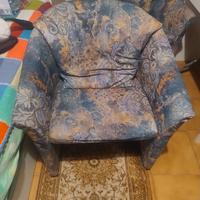 2 poltroncine imbottite da camera -salotto