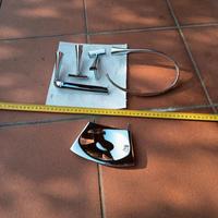 2 porta accappatoio + salviette, sapone, rotolo