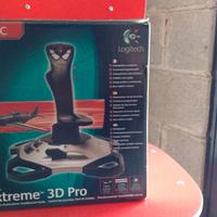 Joystick Logitec praticamente nuovo