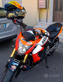 Honda Hornet replica Repsol