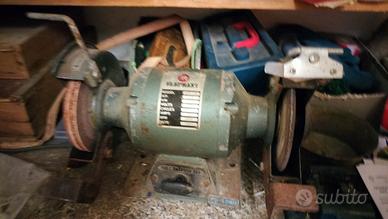 smerigliatrice da banco 