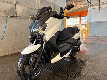 YAMAHA XMAX 250 ABS