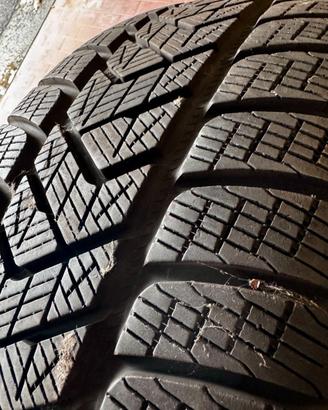 4 STUPENDE NOKIAN TYRES WR SUV4 - 275/45R20