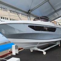 Barca a motore Ideamarine modello Idea 80 wa