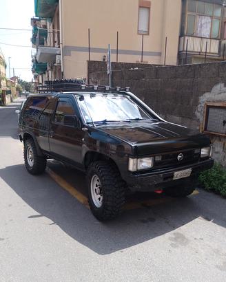 Nissan pathfinder 1
