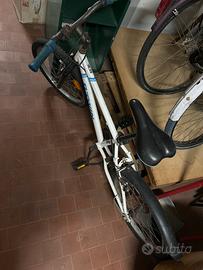 3 biciclette 1 bambino 2 adulto